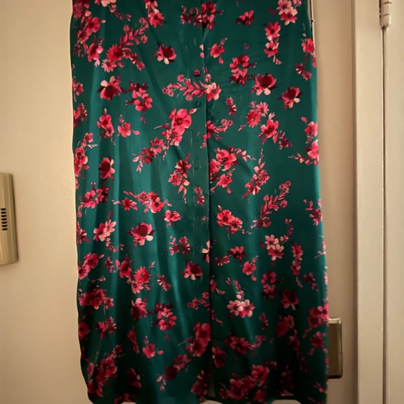 Cami NYC silk Annabelle skirt - color lagoon, size L, runs small - Picture 3 of 3